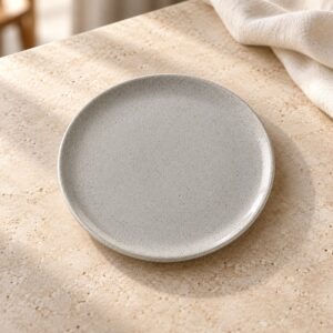 Bodegón de Plato de pan y tapas Moon, recreado con IA a partir del modelo real